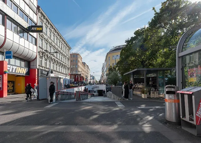 Ruheoase Im Dachgeschoss Mit Klimaanlage, Nur 10 Minuten Ins Zentrum Apartment *