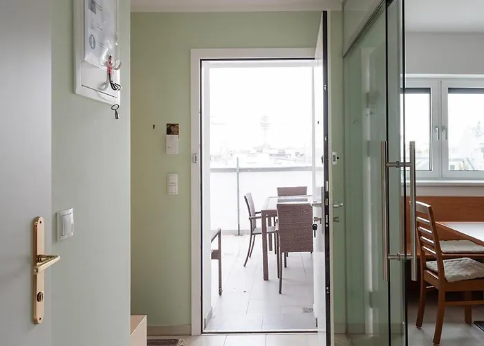 Apartment Ruheoase Im Dachgeschoss Mit Klimaanlage, Nur 10 Minuten Ins Zentrum *