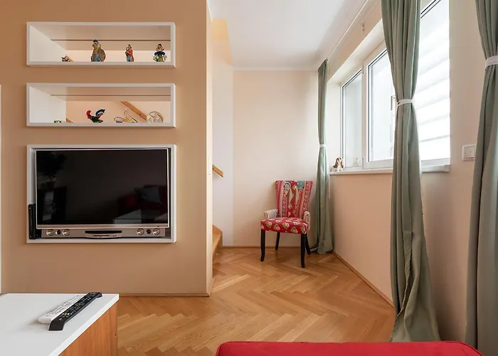 Apartment Ruheoase Im Dachgeschoss Mit Klimaanlage, Nur 10 Minuten Ins Zentrum Vienna